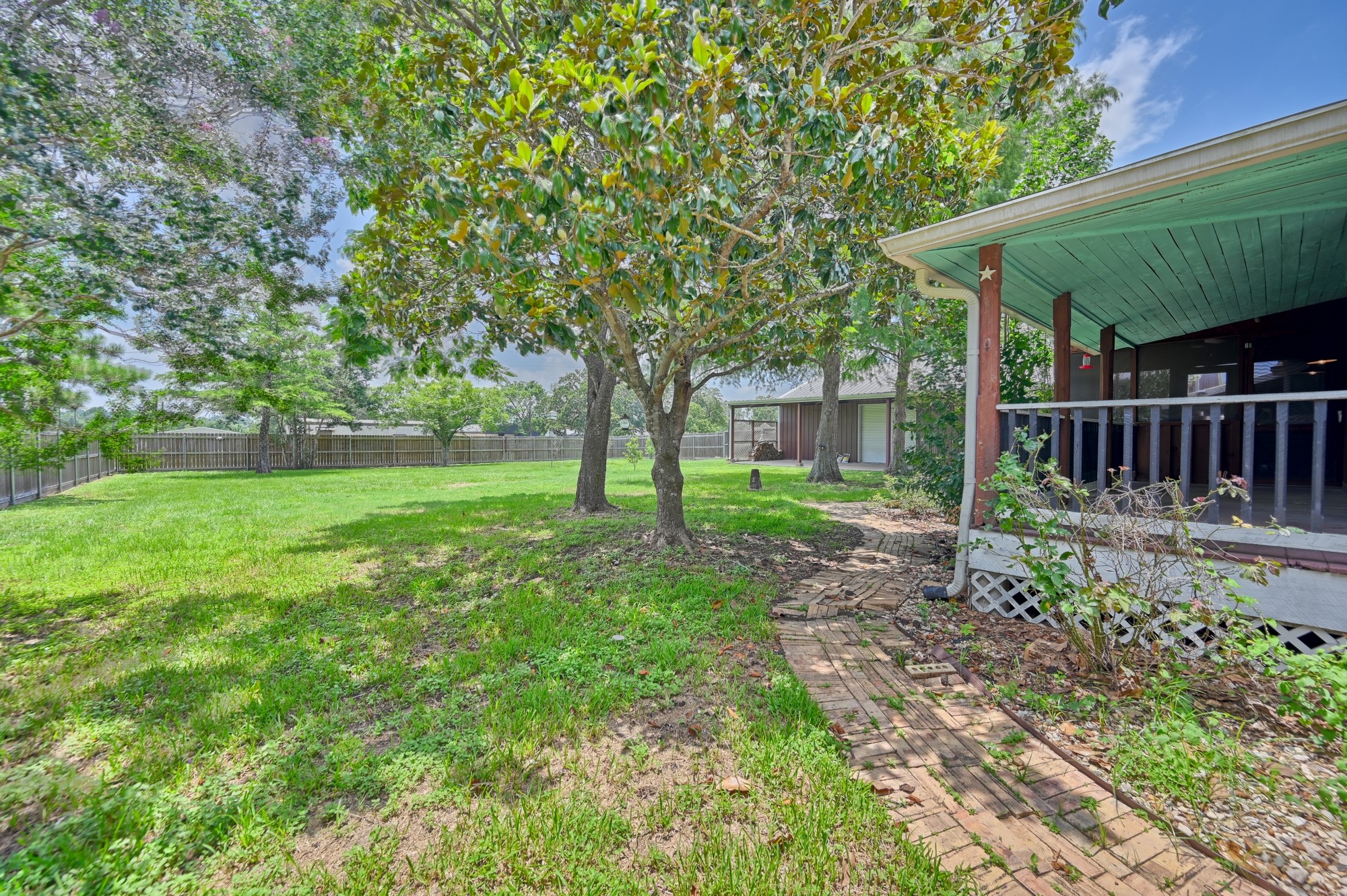 Listing photo 4