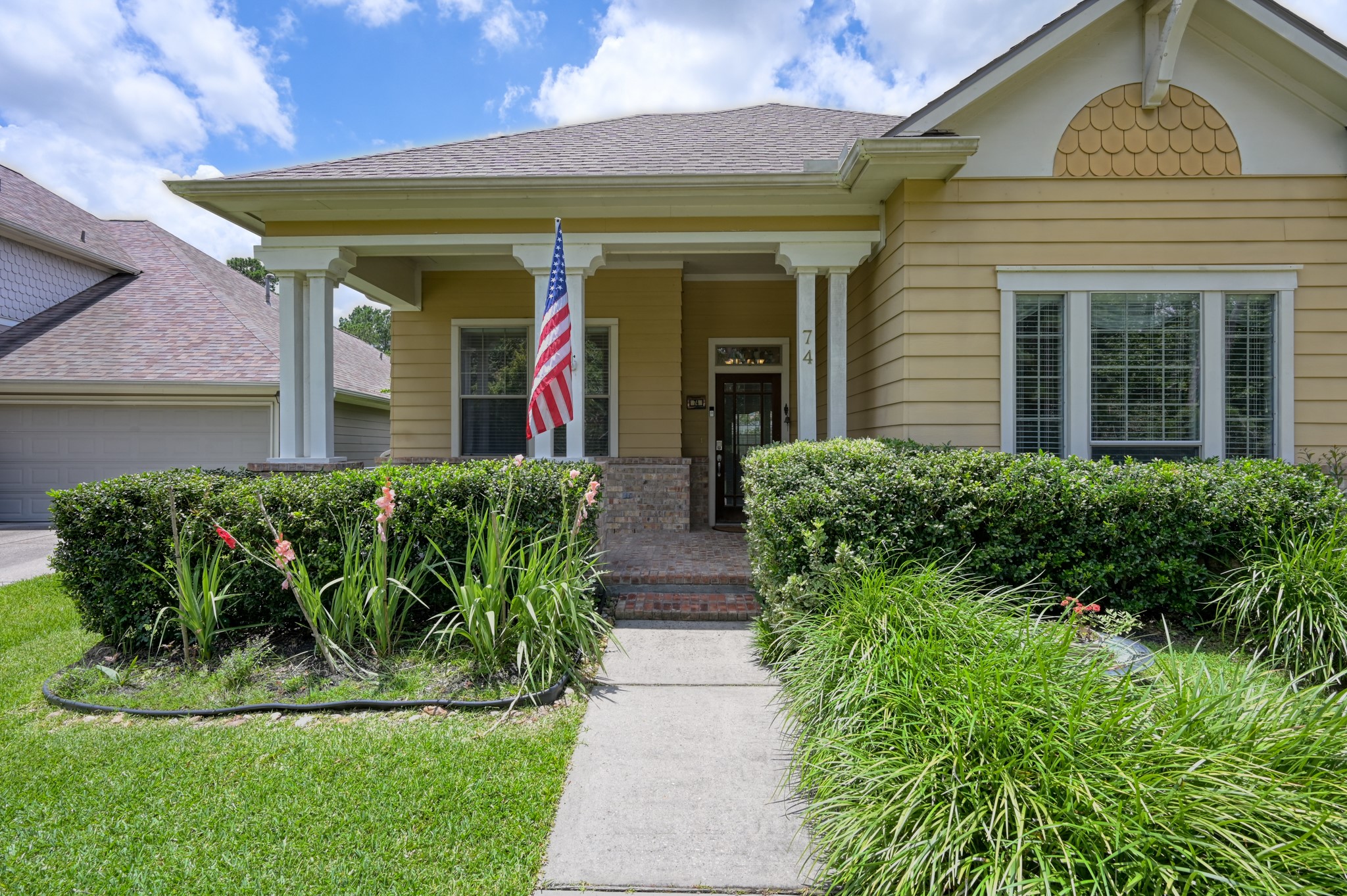Listing photo 1
