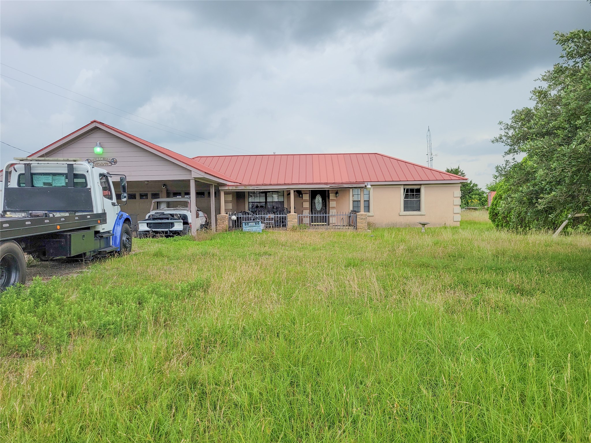 Listing photo 1