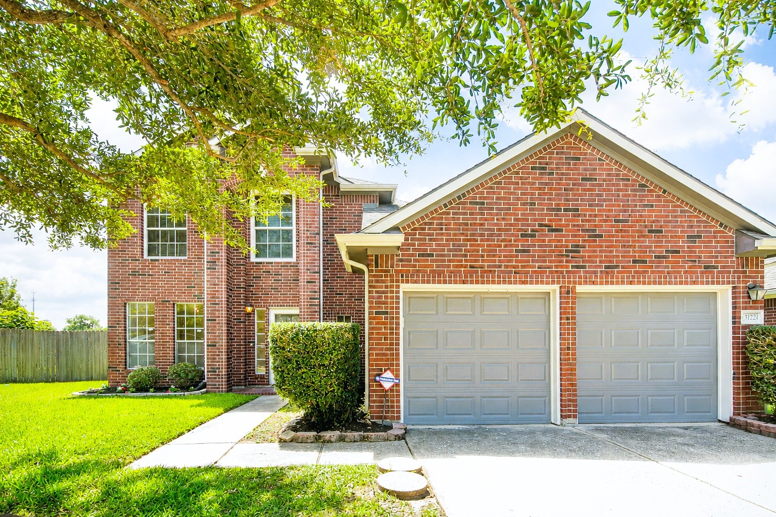 Listing photo 1