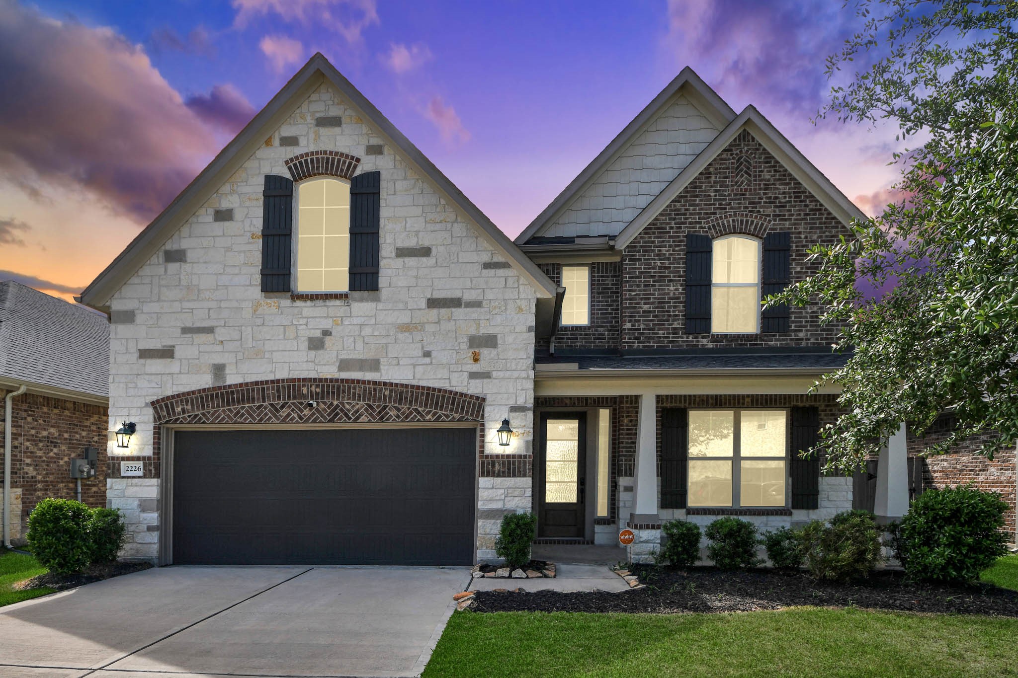 Listing photo 1