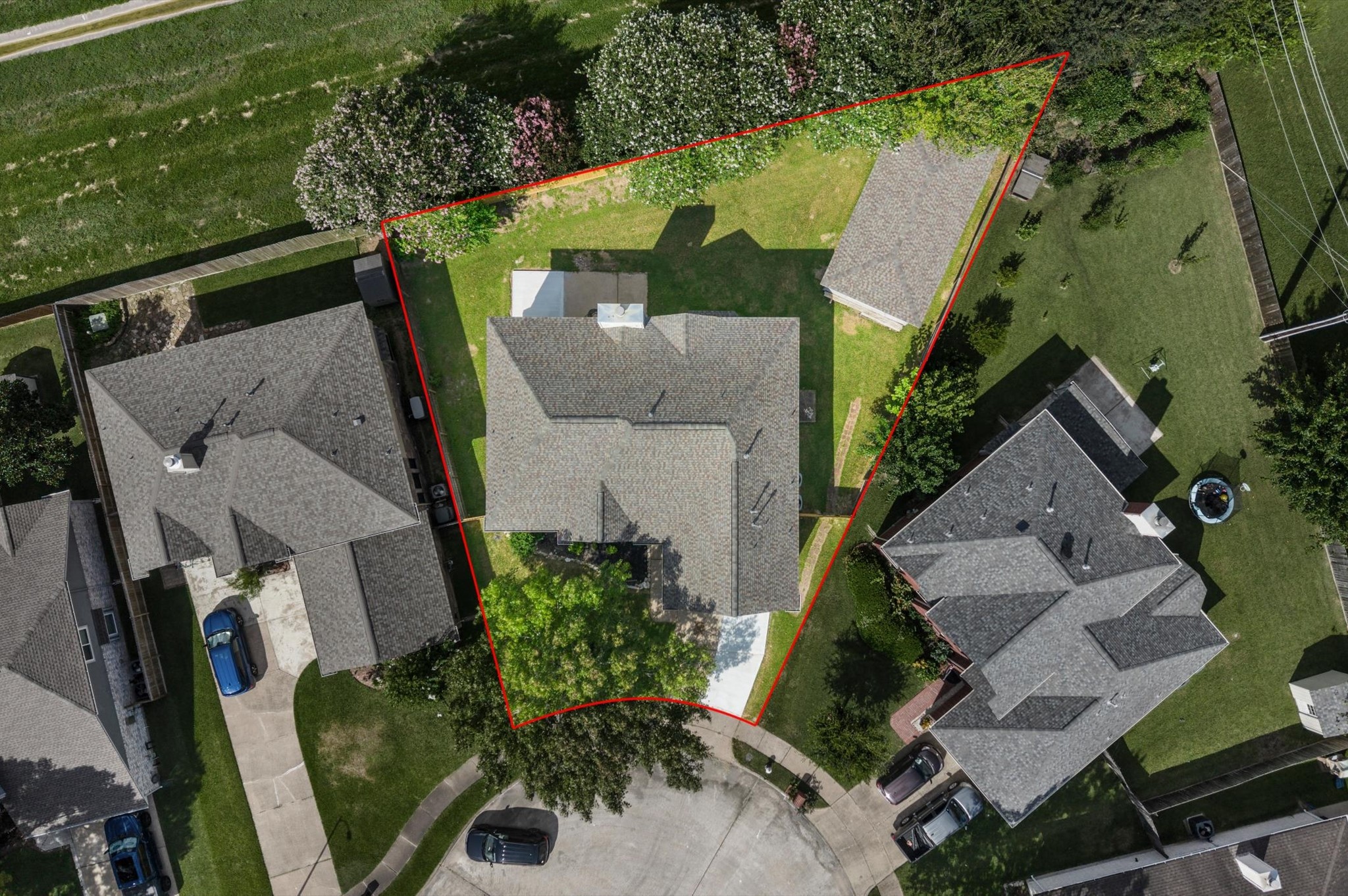 Listing photo 2