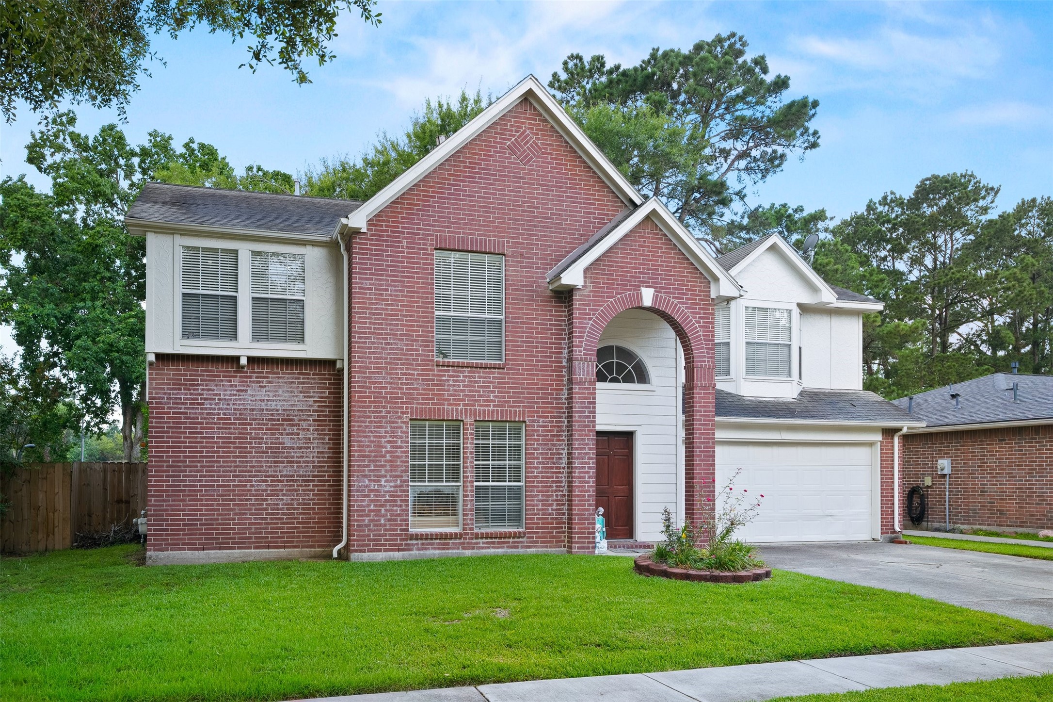 Listing photo 1