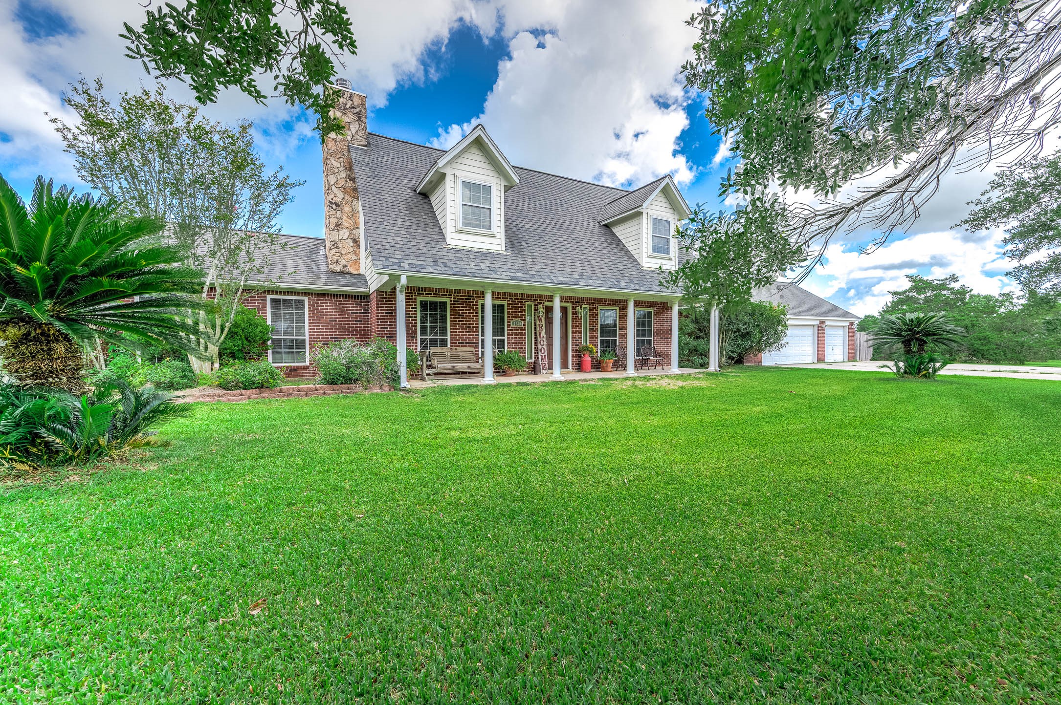 Listing photo 1