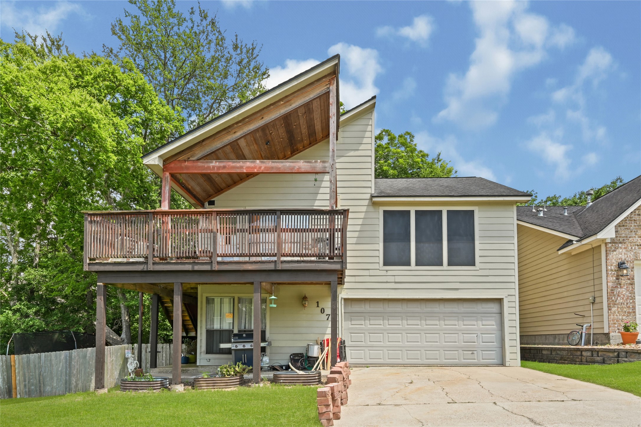 Listing photo 3