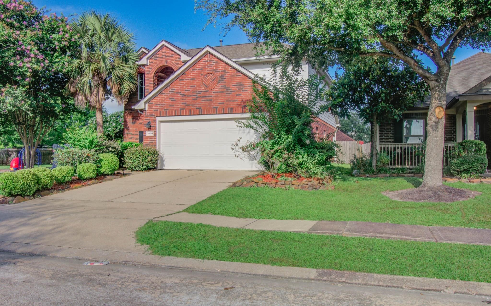 Listing photo 1