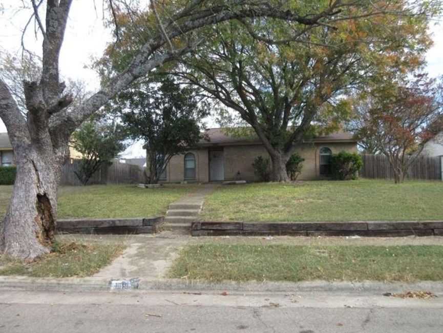 Listing photo 1