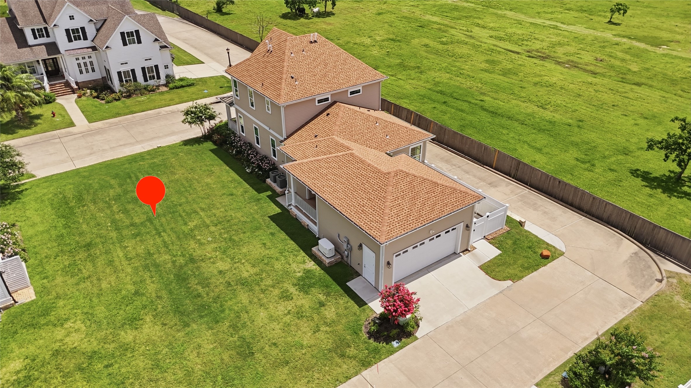 Listing photo 2
