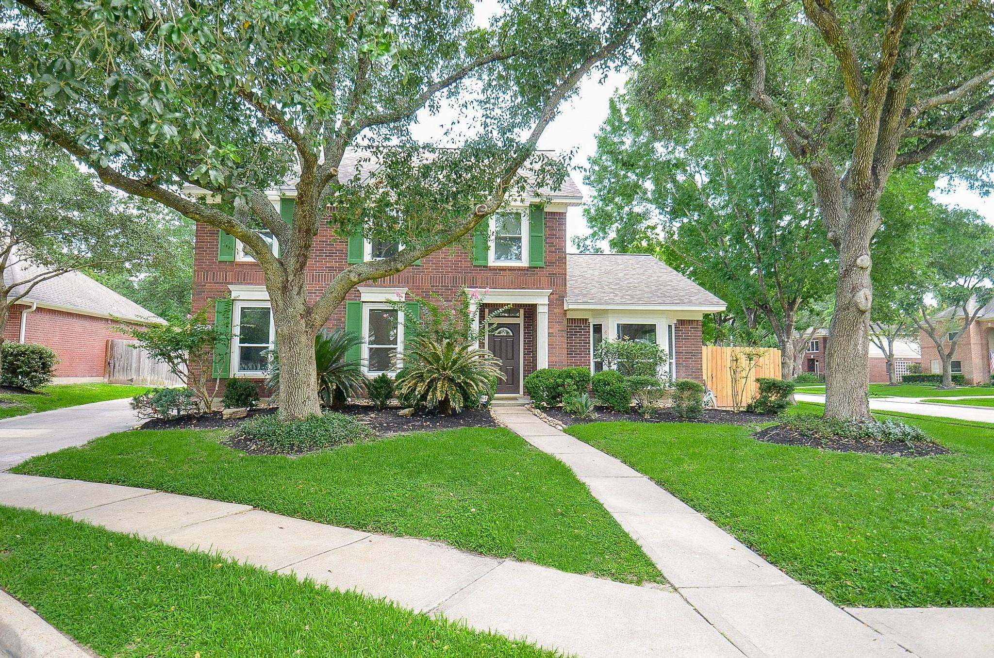 Listing photo 1