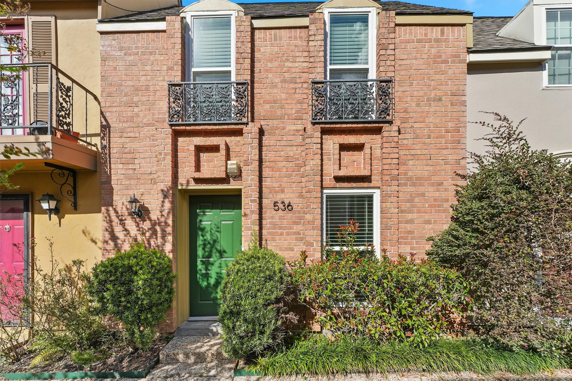 Listing photo 1