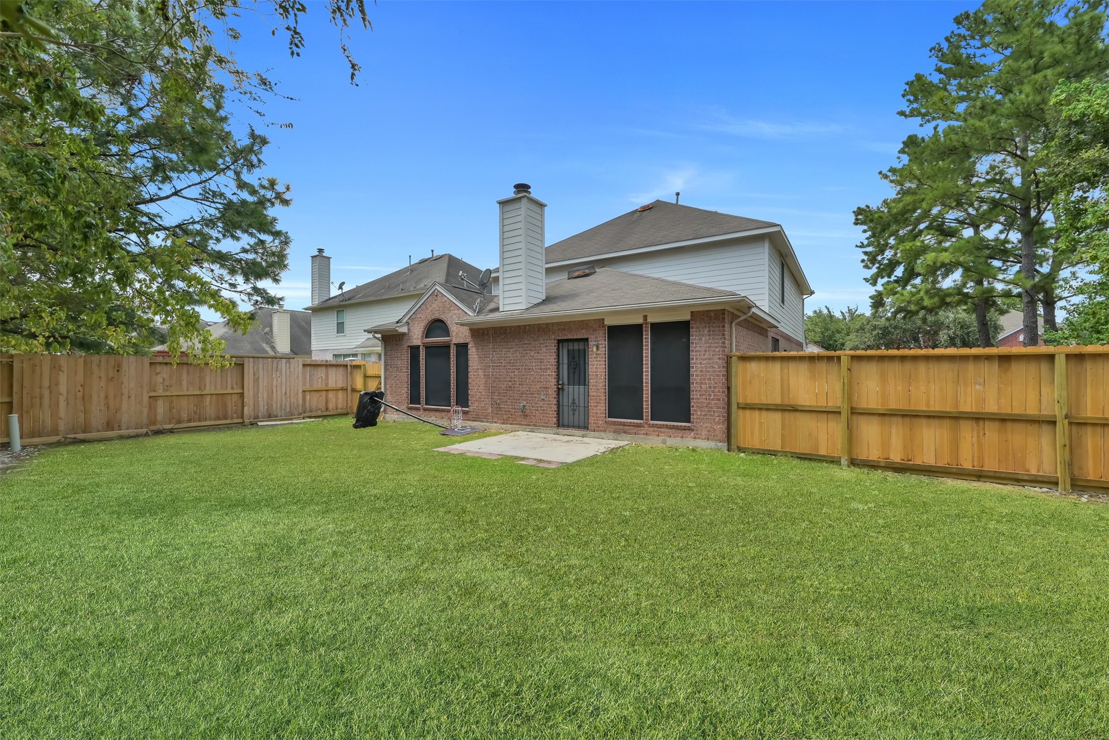 Listing photo 4