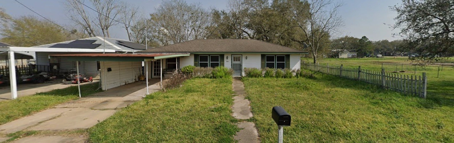 Listing photo 2