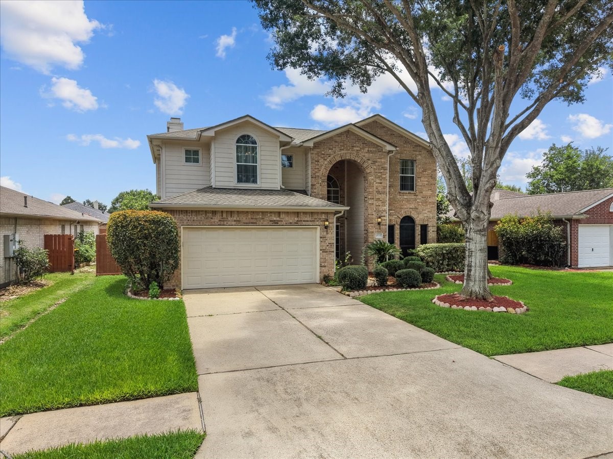 Listing photo 1
