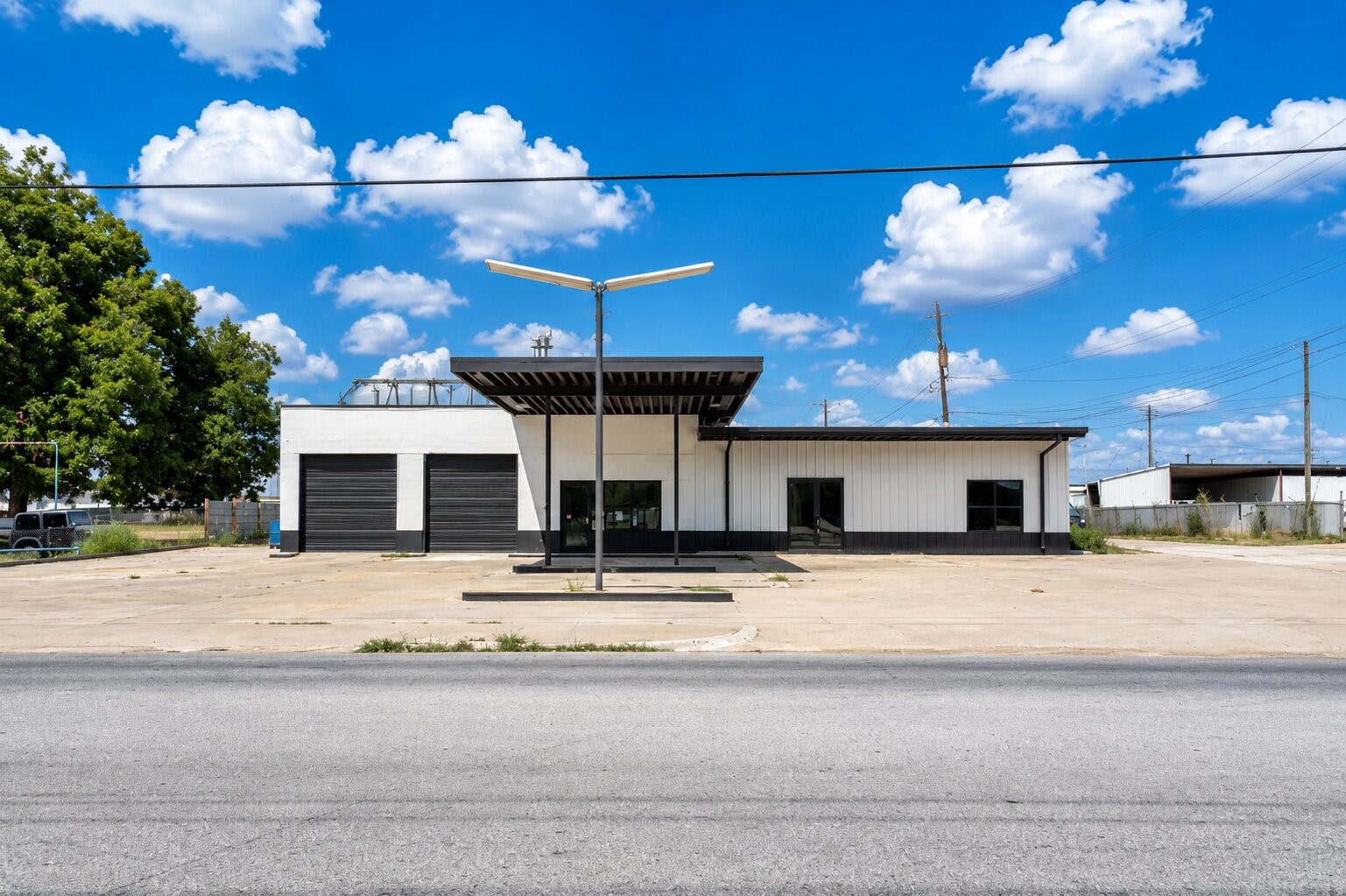 Listing photo 3