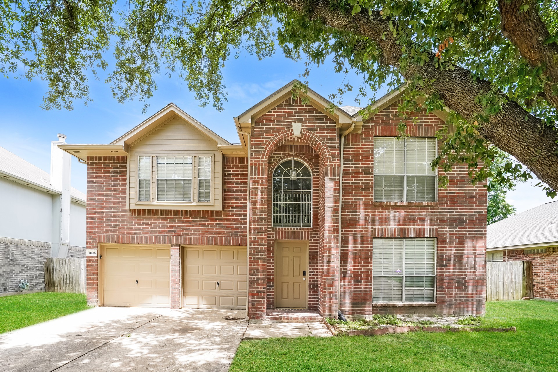 Listing photo 1