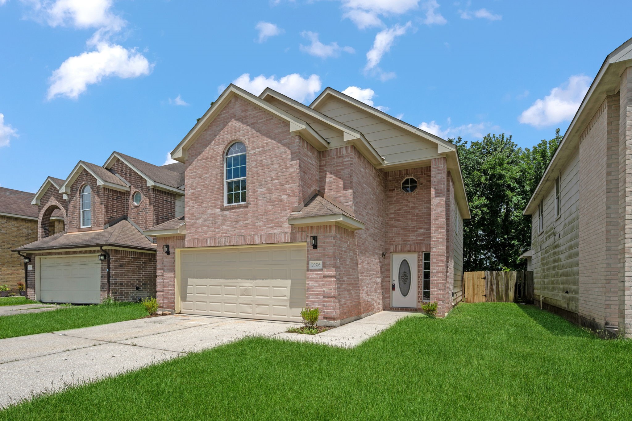 Listing photo 1