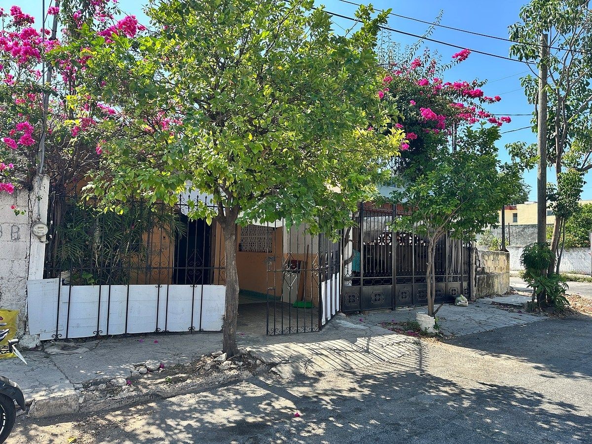 Listing photo 1