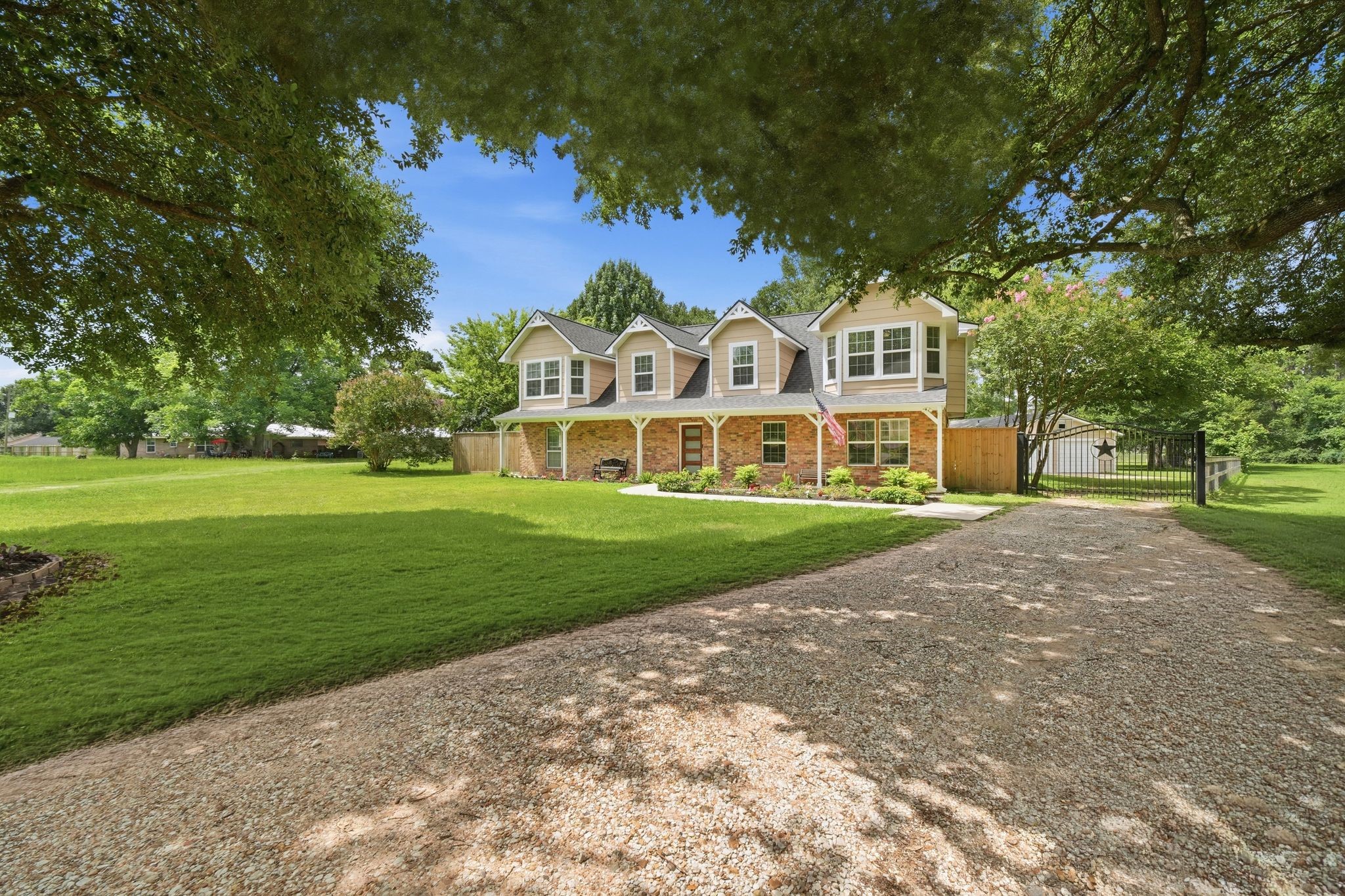Listing photo 4