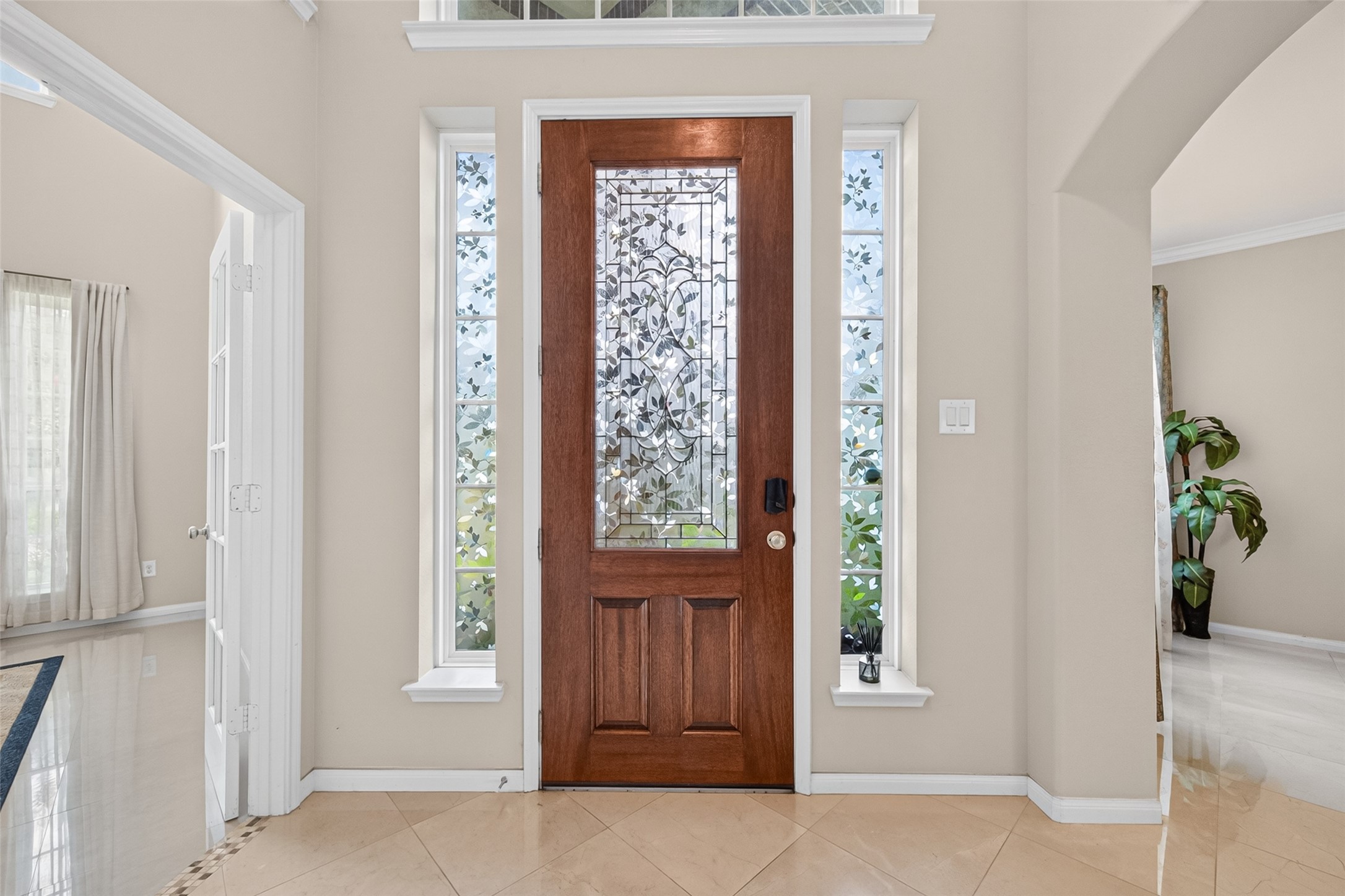 Listing photo 3
