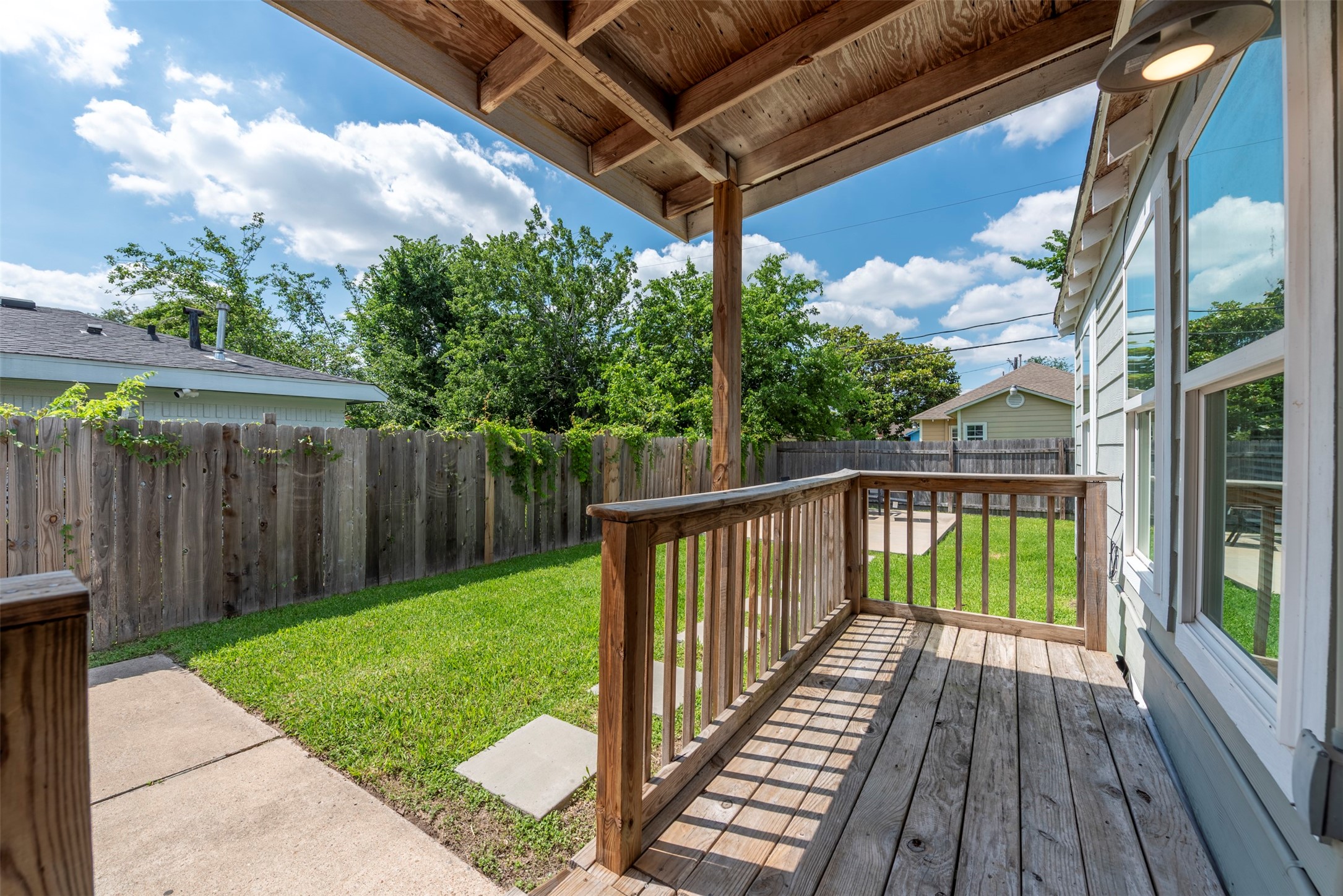 Listing photo 4