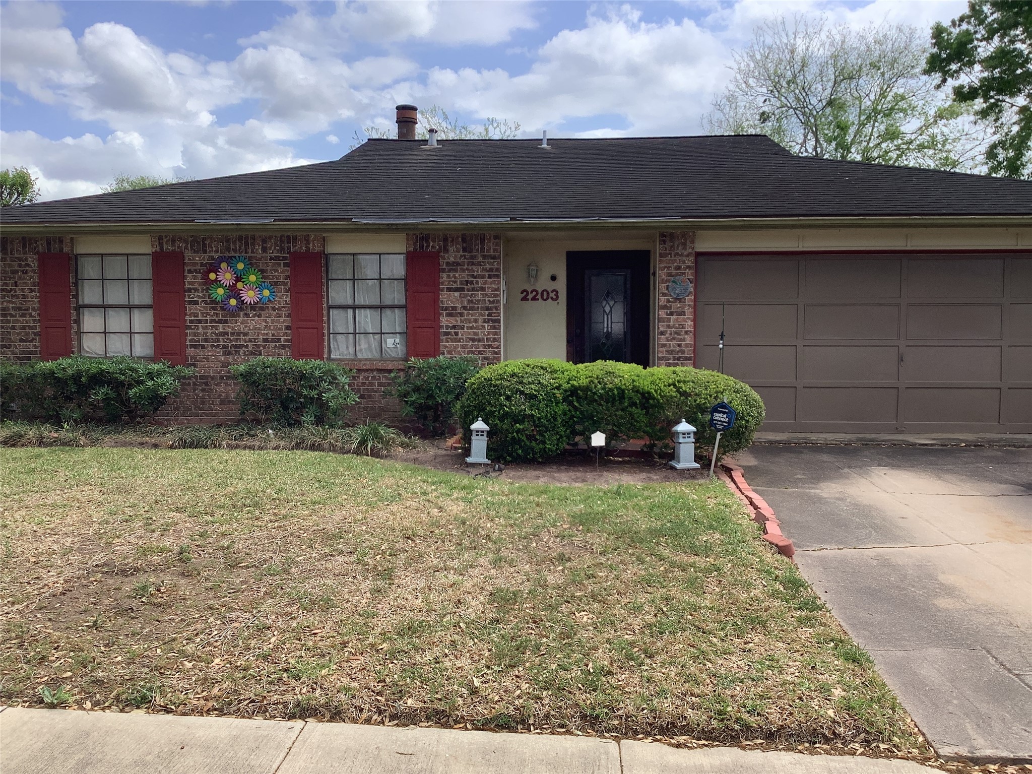 Listing photo 1