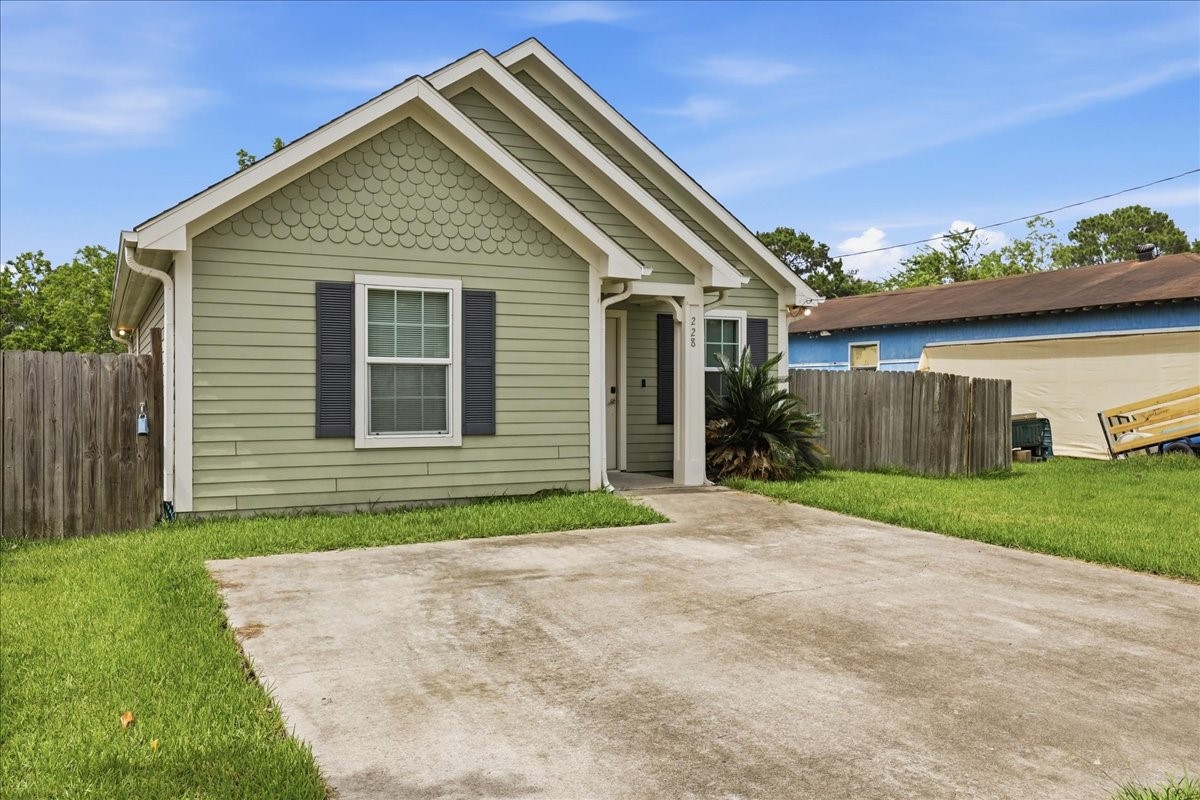 Listing photo 1