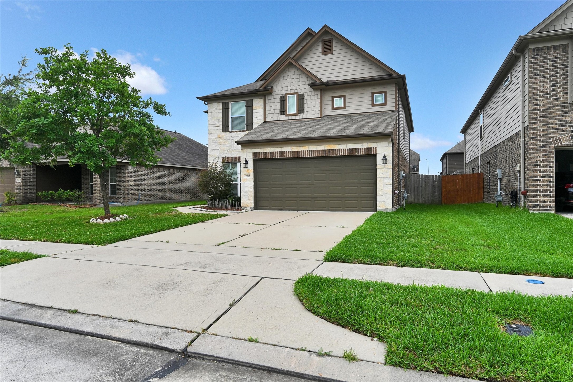 Listing photo 3