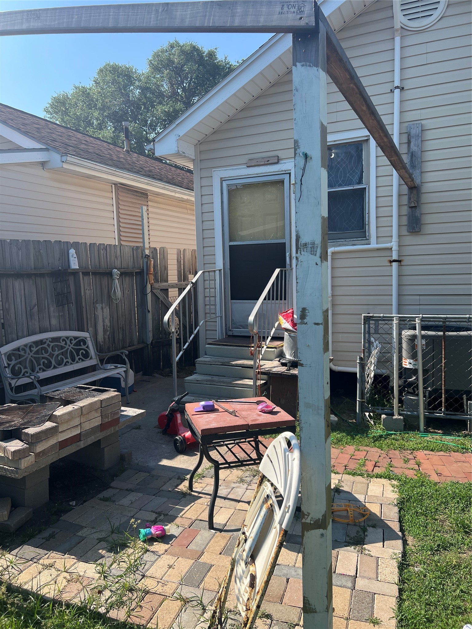 Listing photo 5