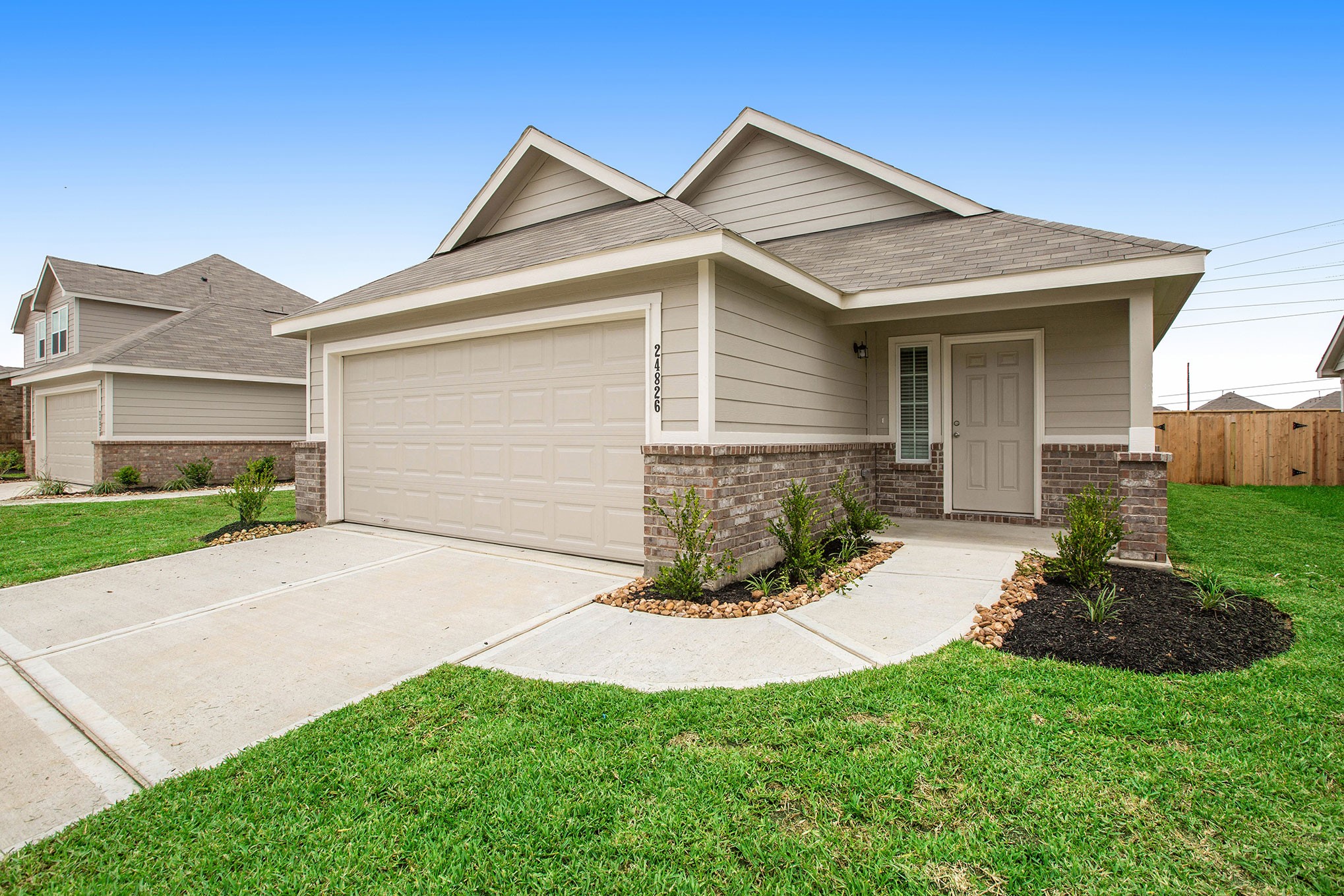 Listing photo 1
