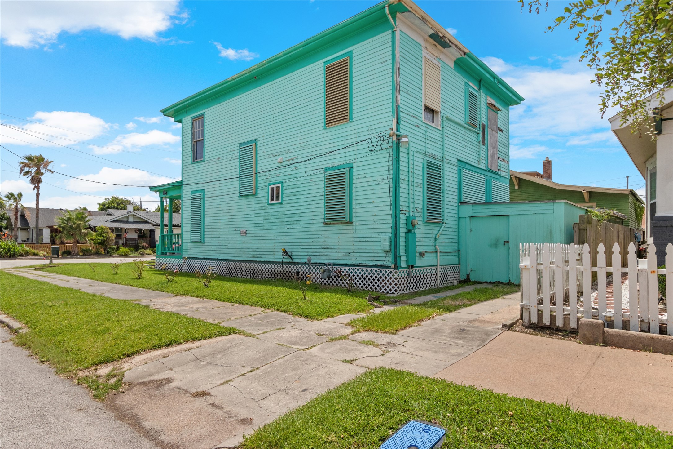 Listing photo 3
