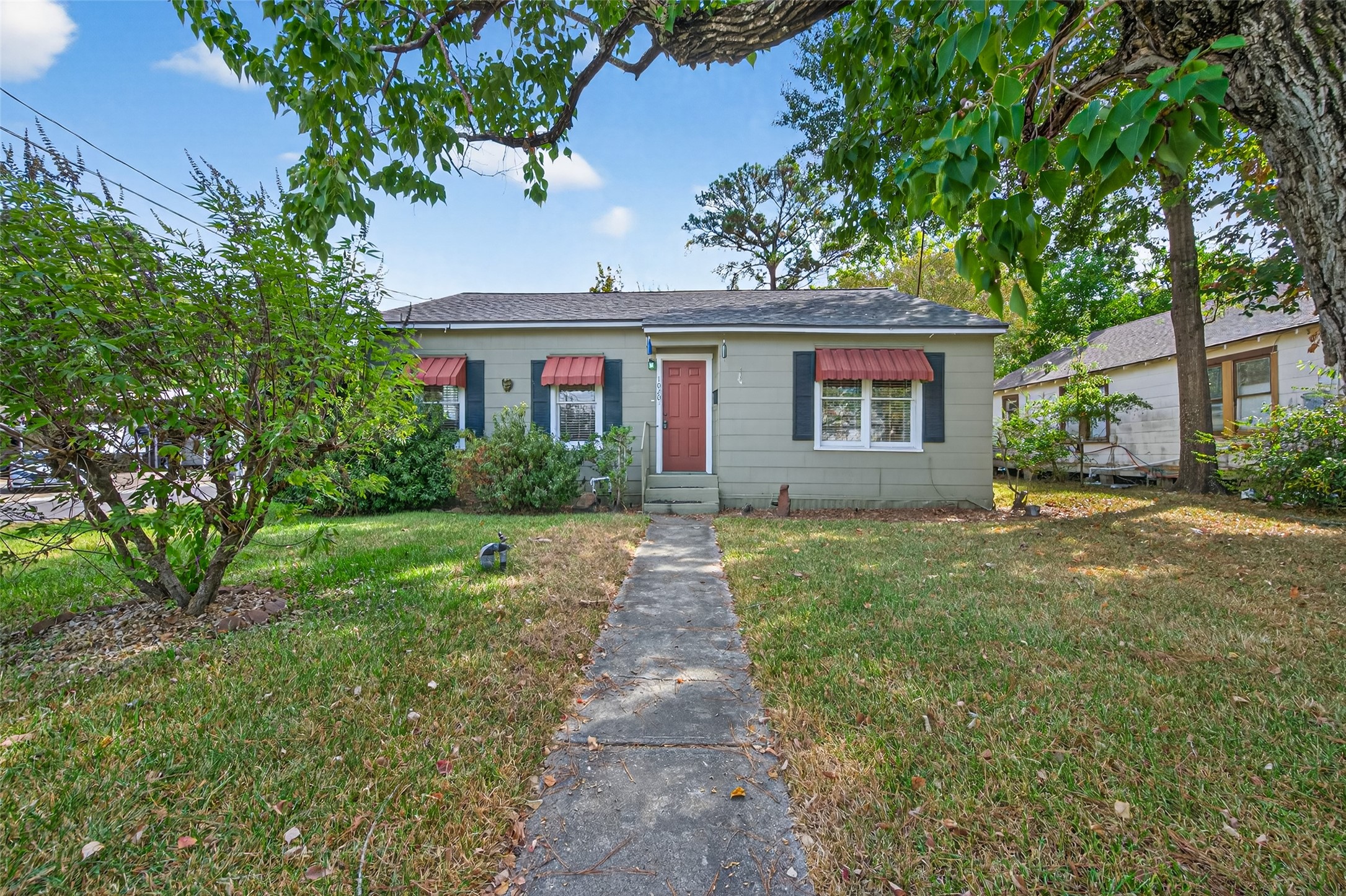 Listing photo 1