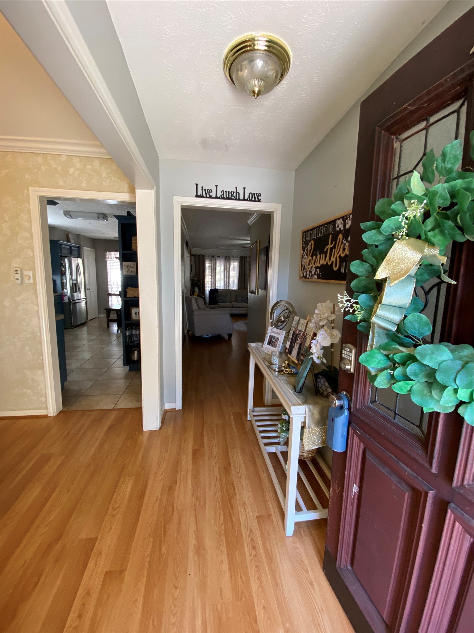 Listing photo 3