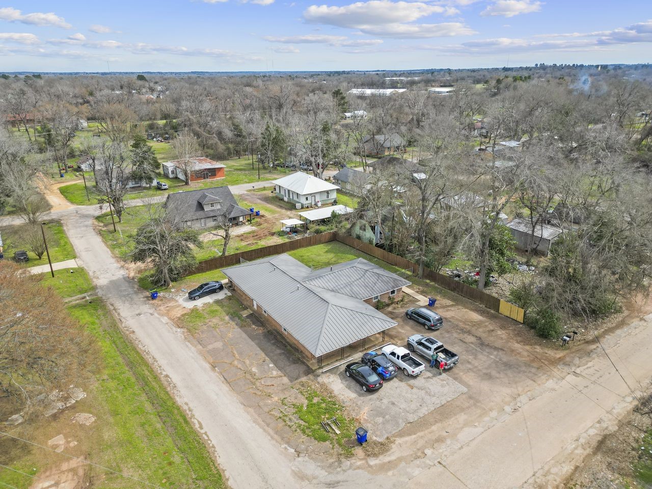 Listing photo 3