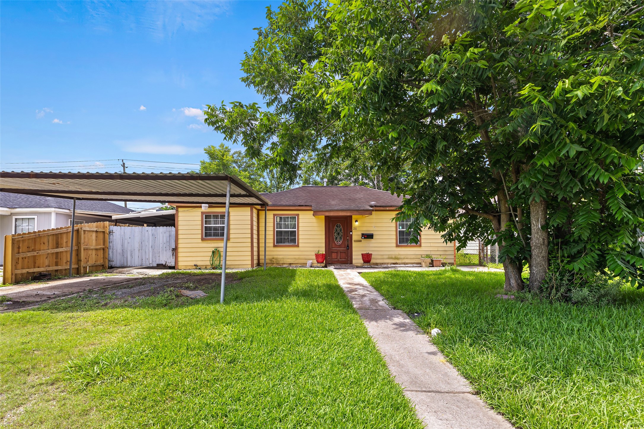 Listing photo 1