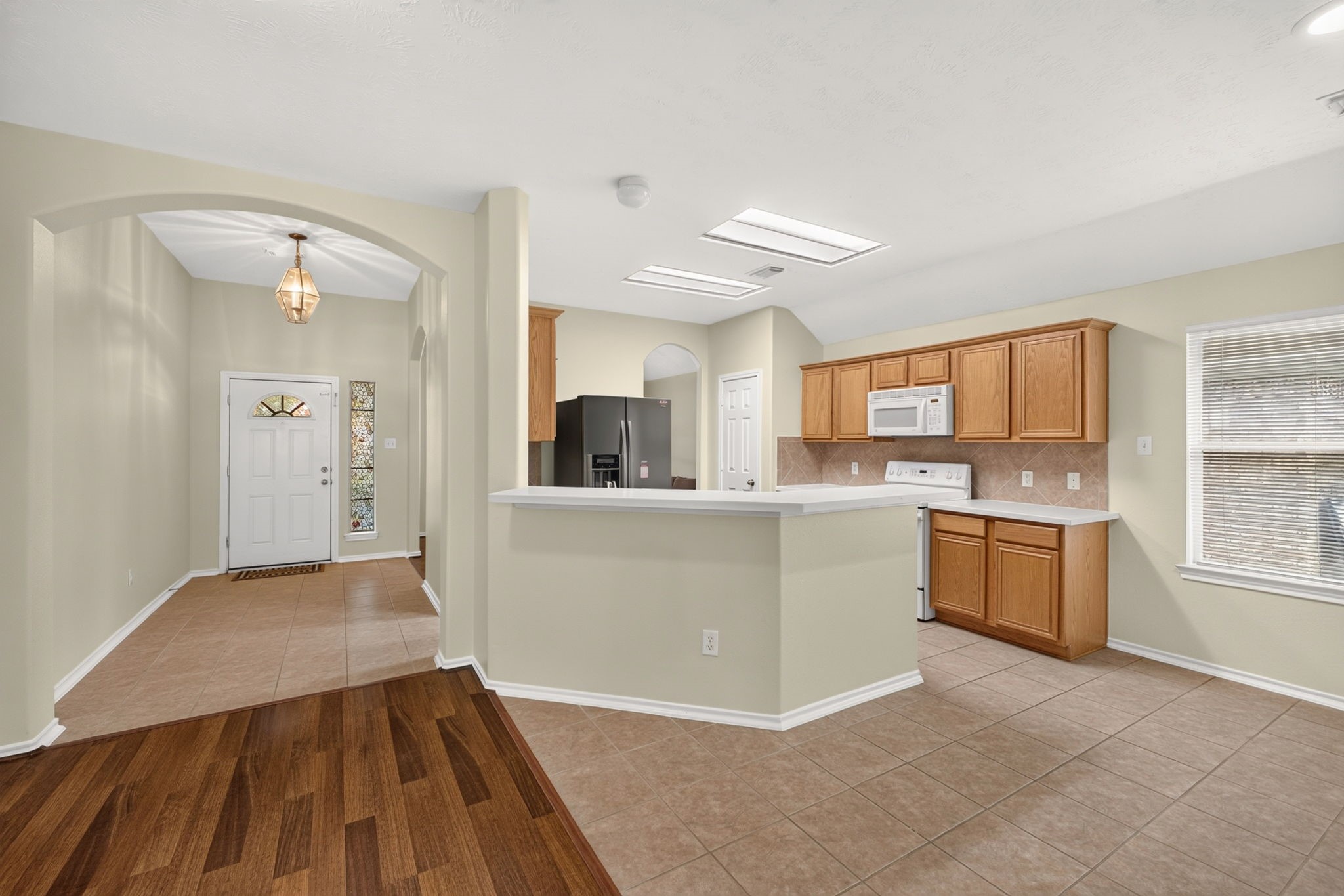 Listing photo 1