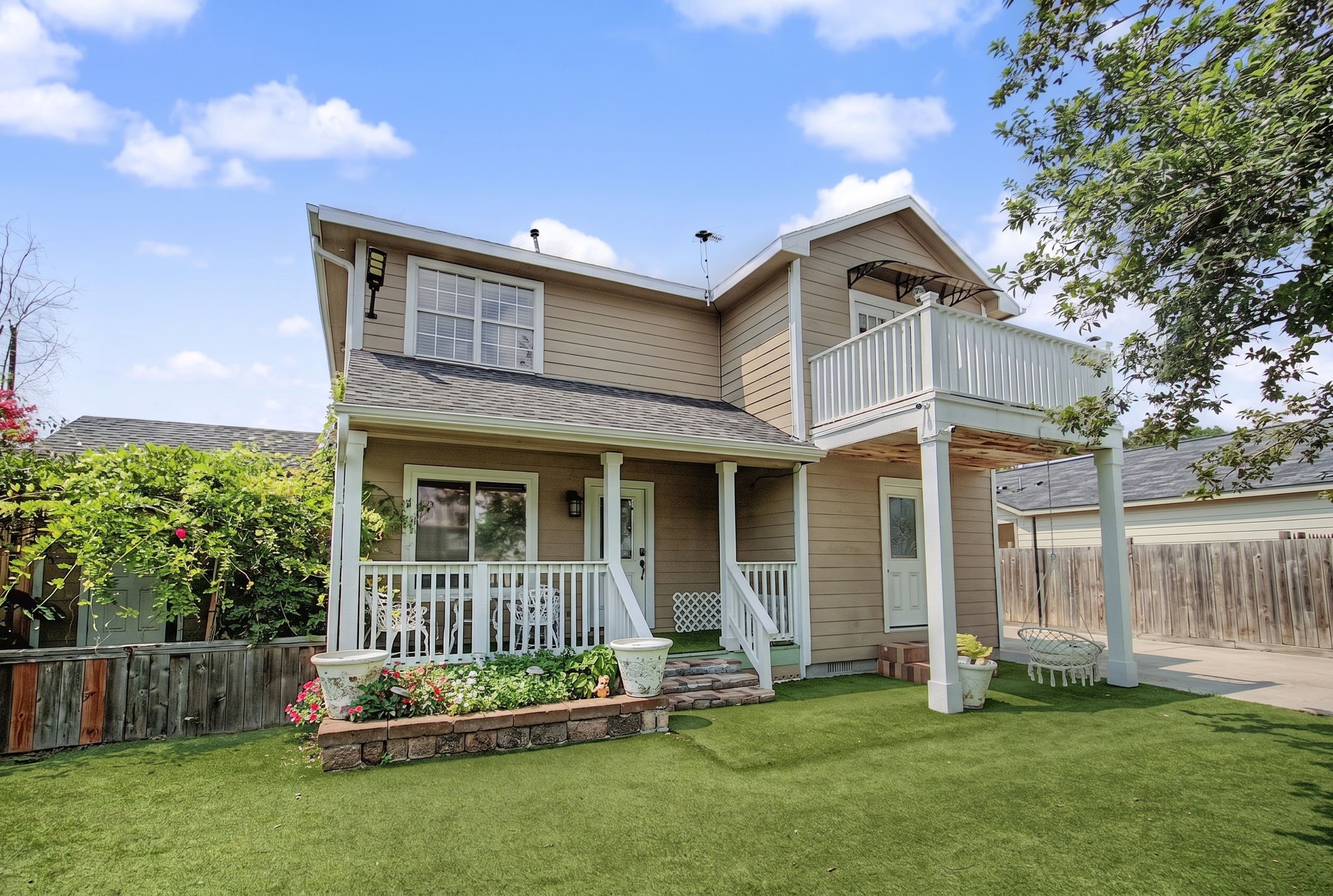 Listing photo 1