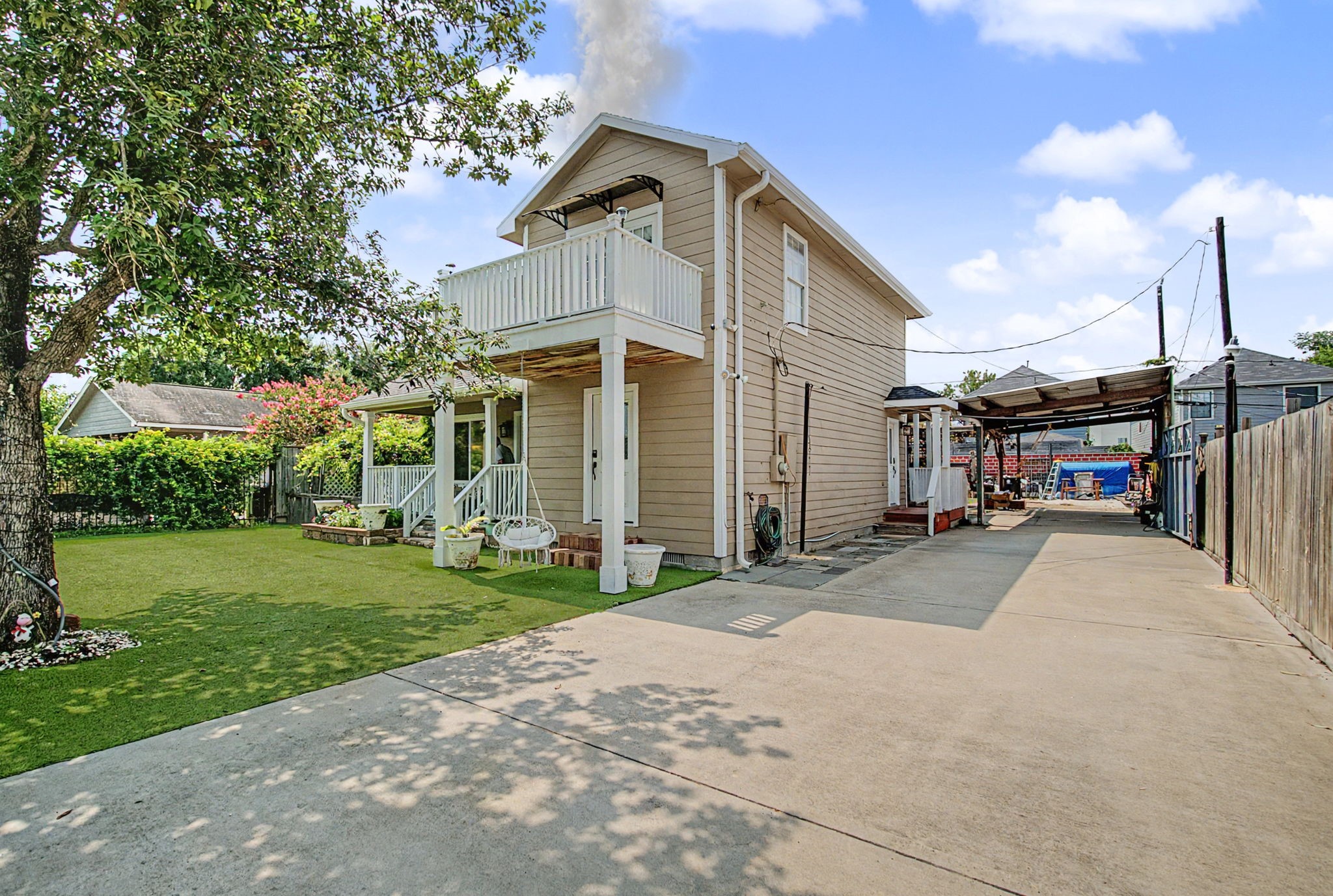 Listing photo 1