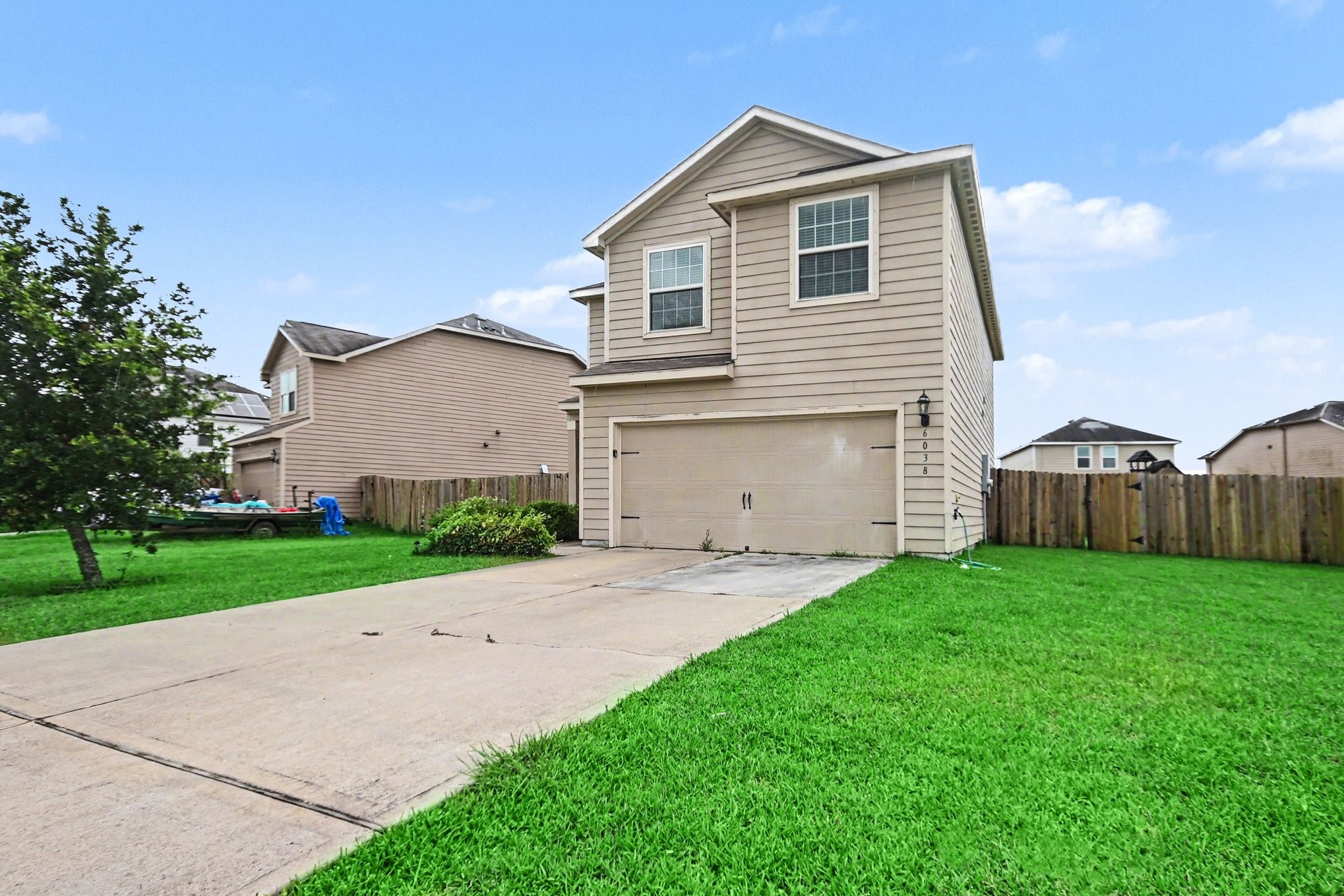 Listing photo 1