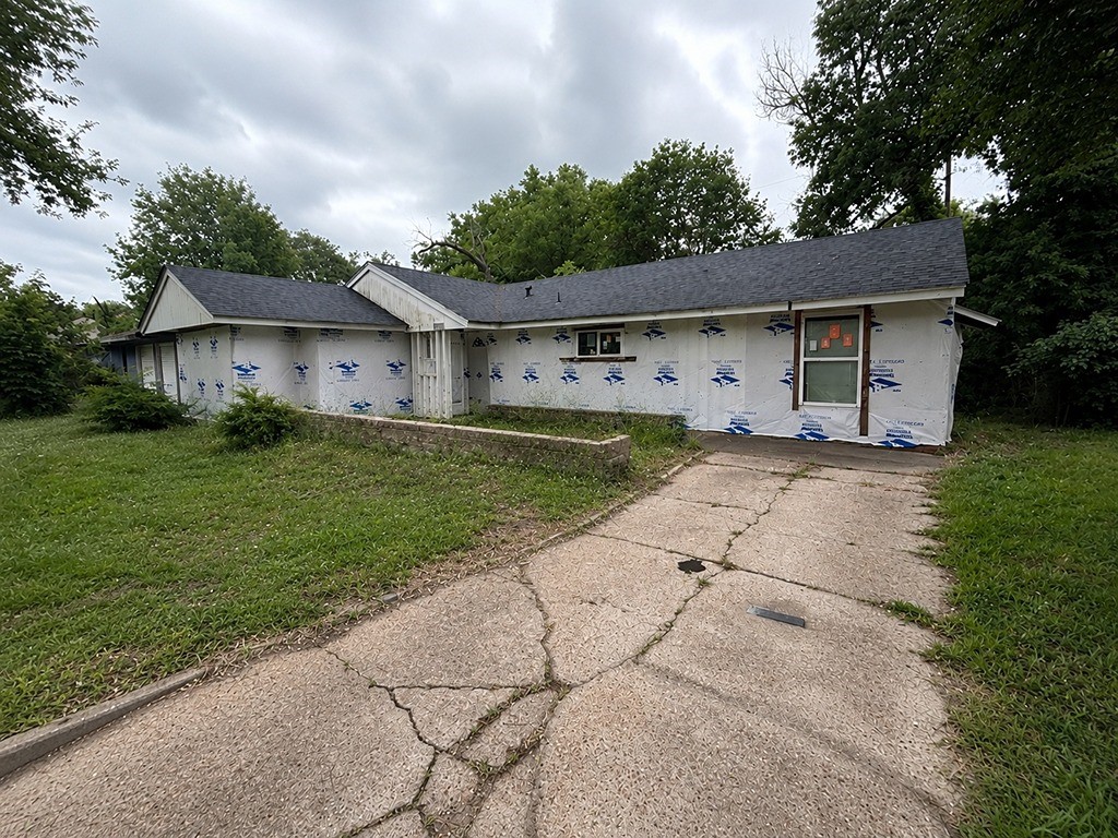 Listing photo 1