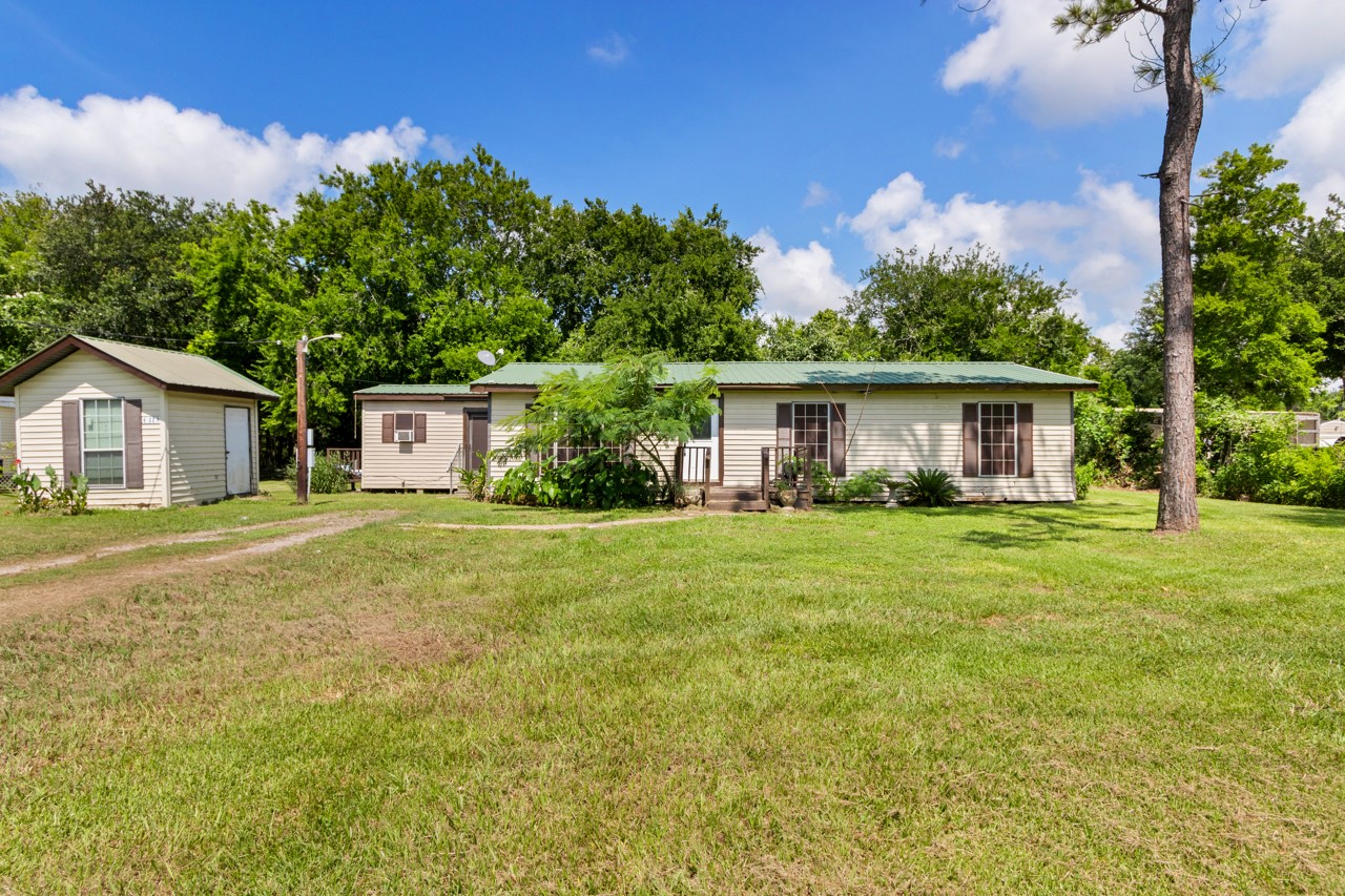 Listing photo 1