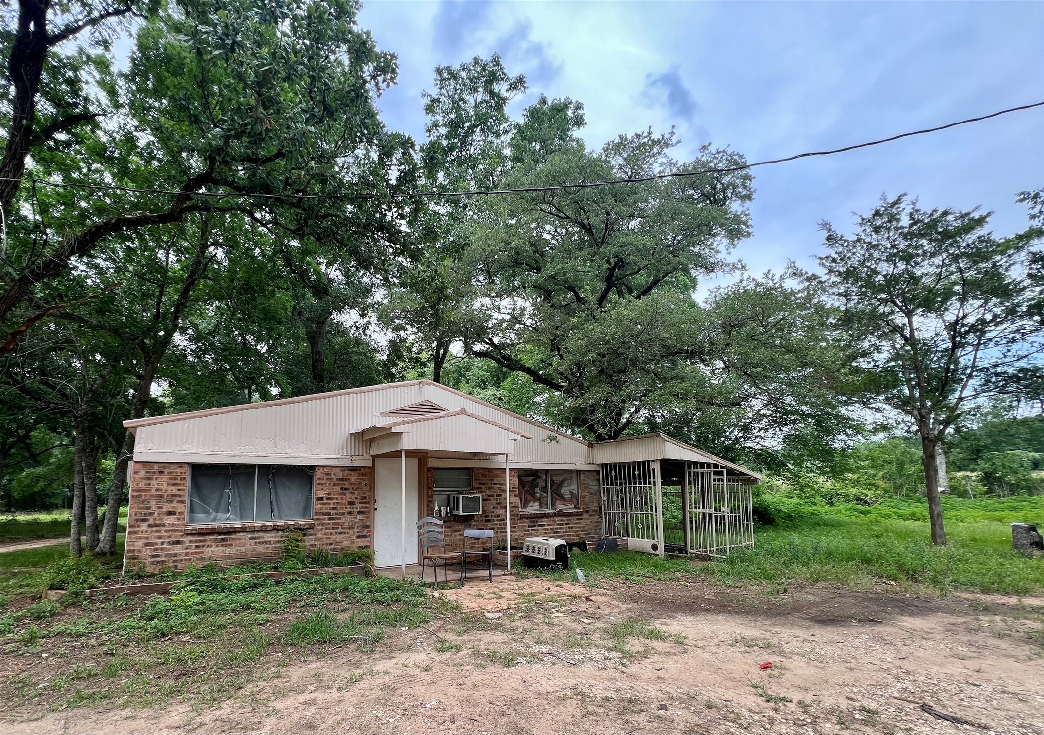 Listing photo 4