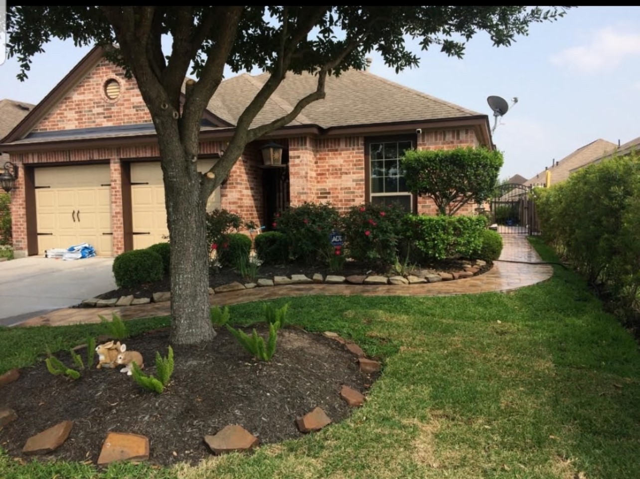 Listing photo 1