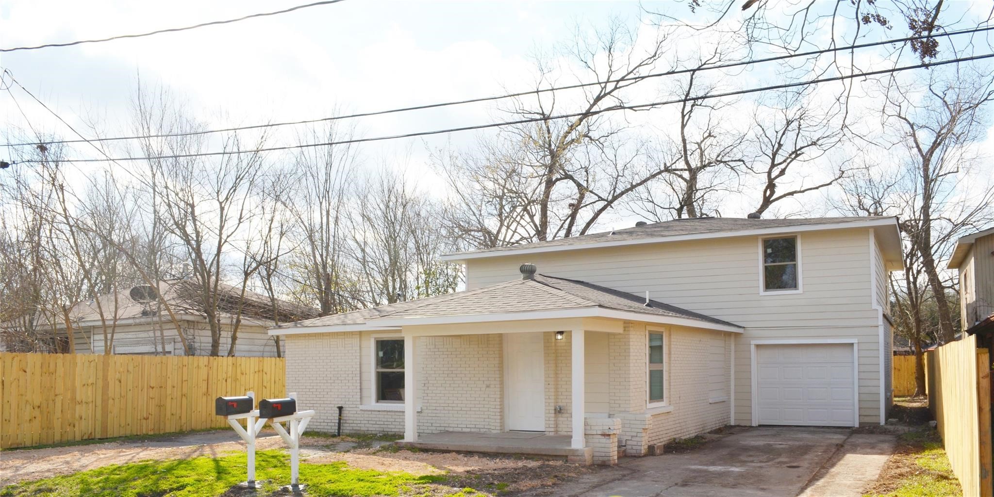 Listing photo 3