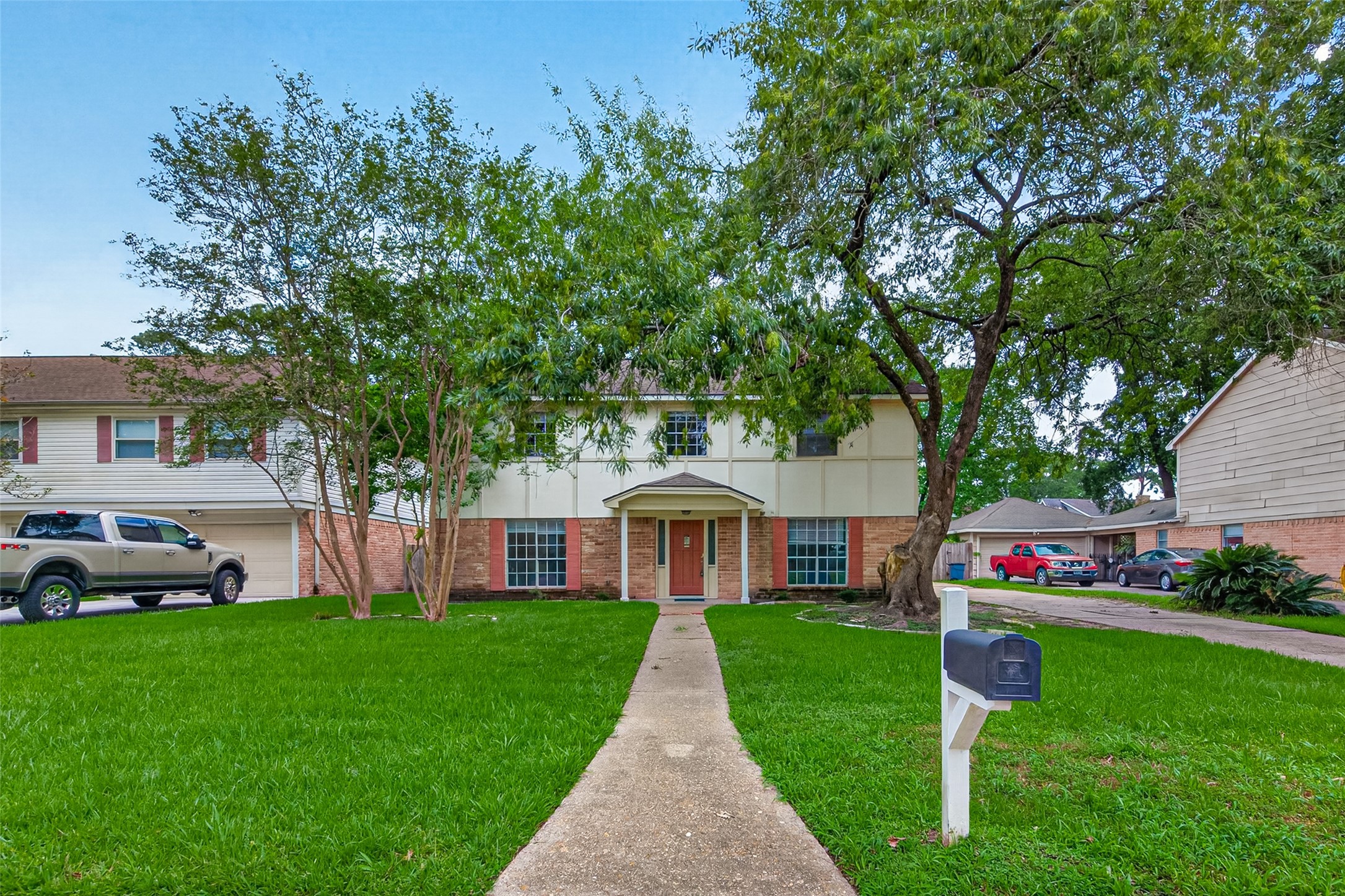 Listing photo 3