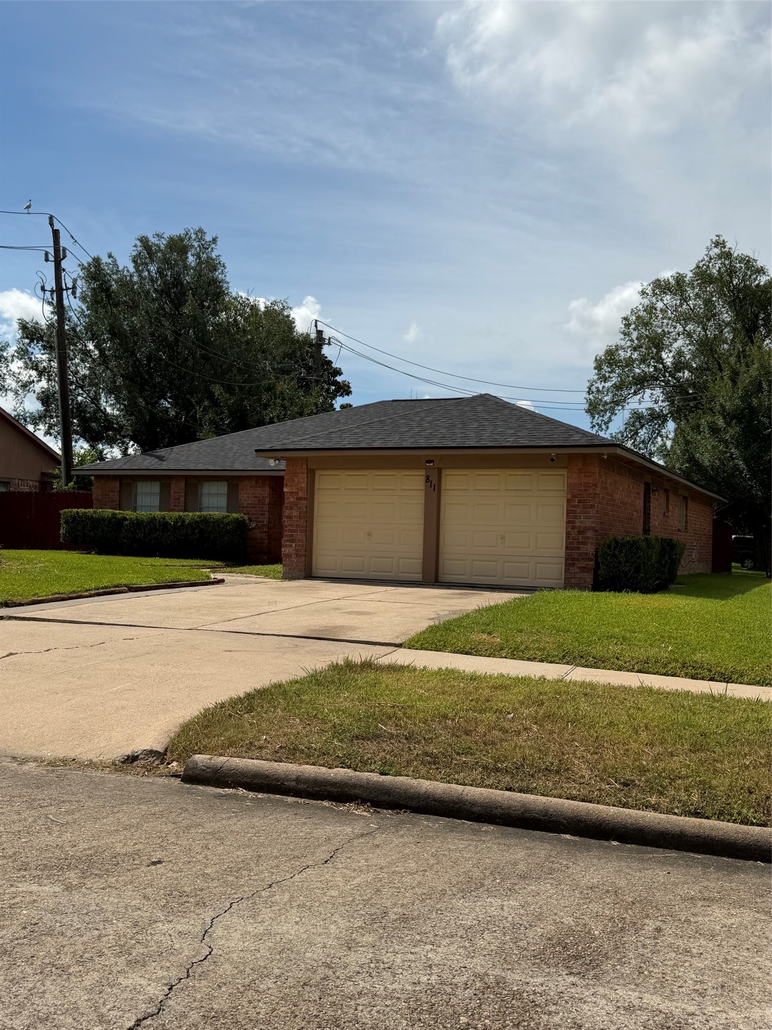Listing photo 1