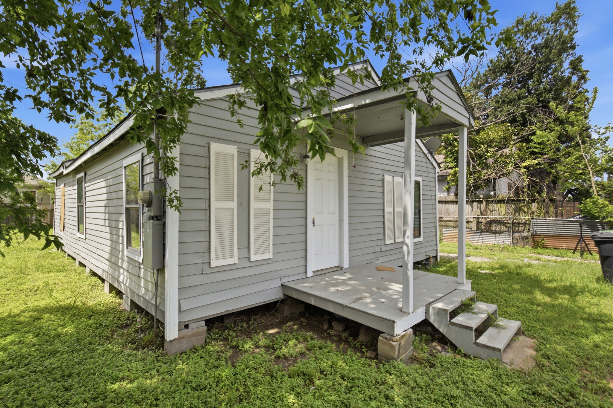 Listing photo 1