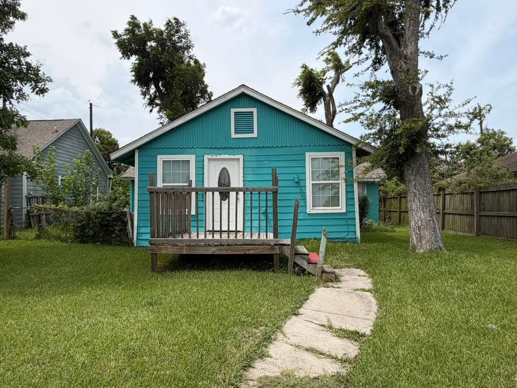 Listing photo 1