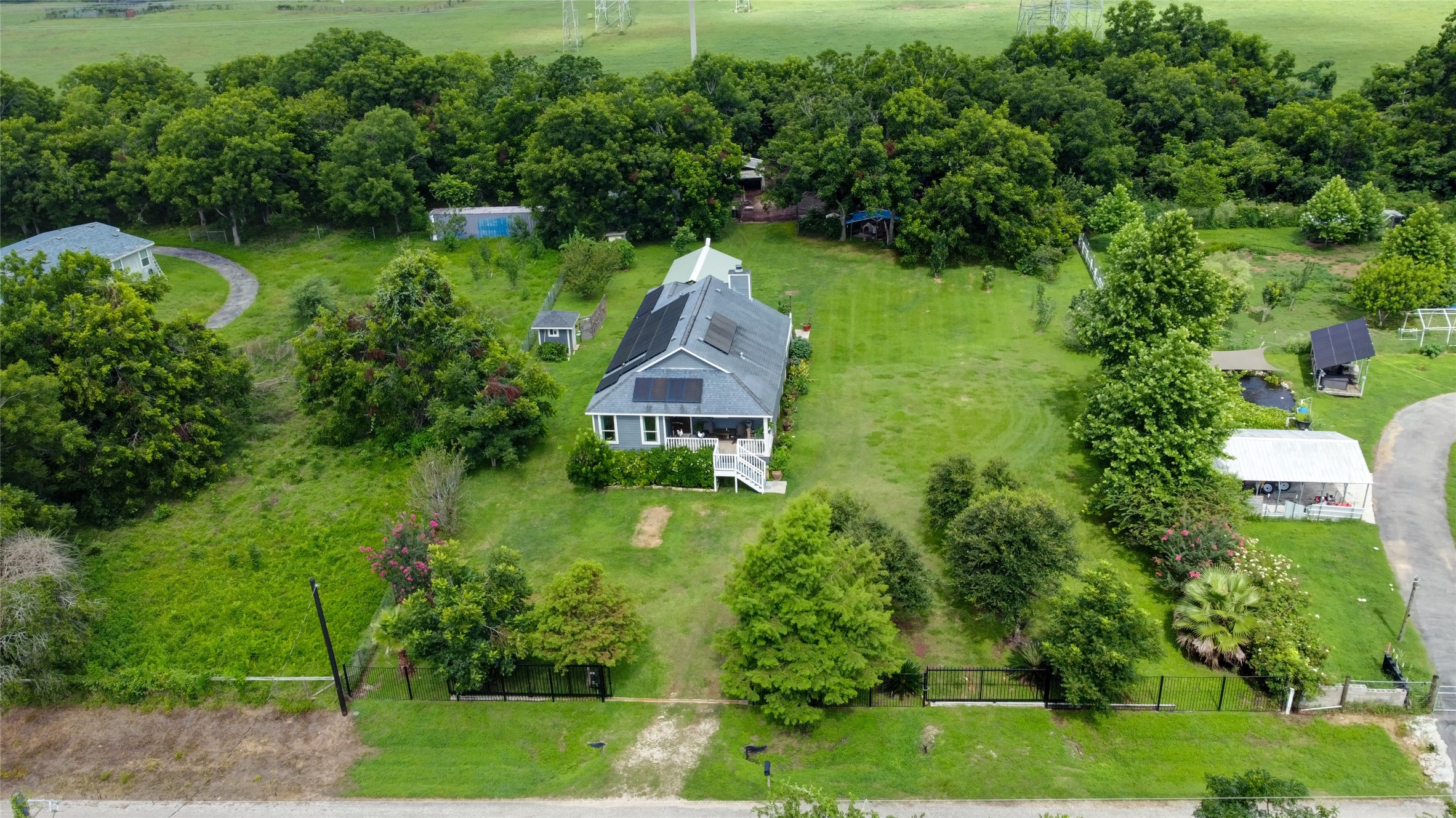 Listing photo 1