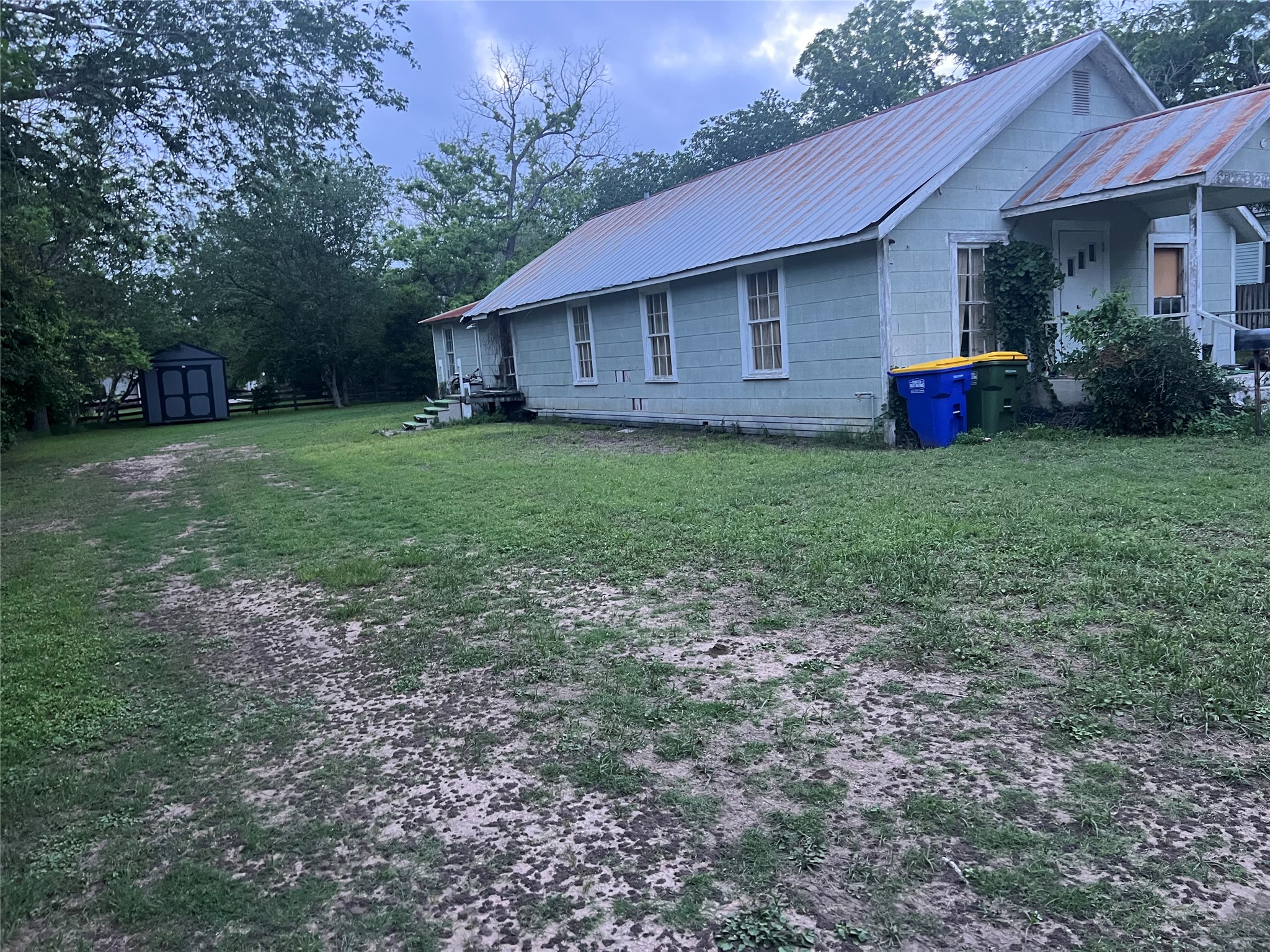 Listing photo 3
