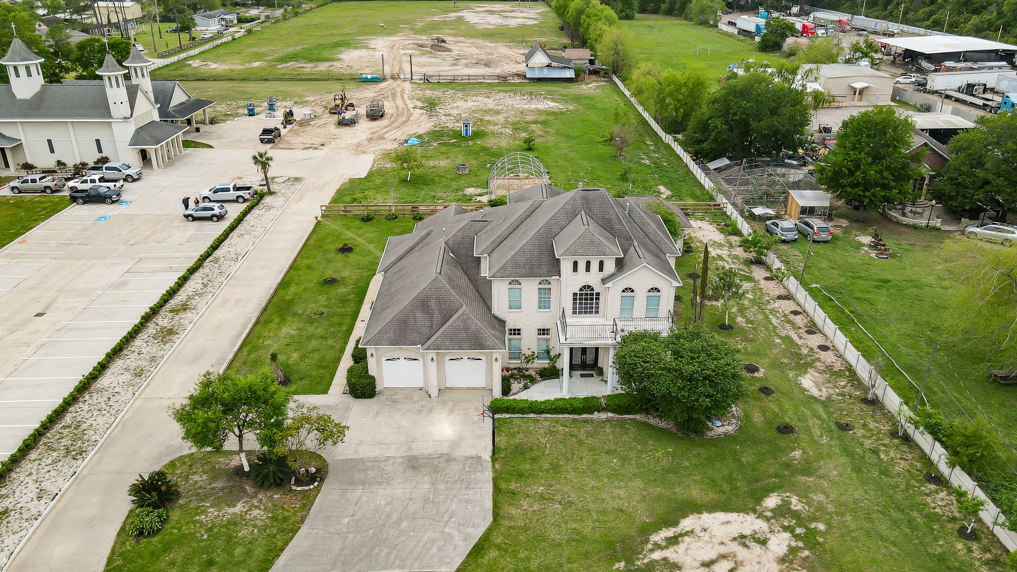 Listing photo 1